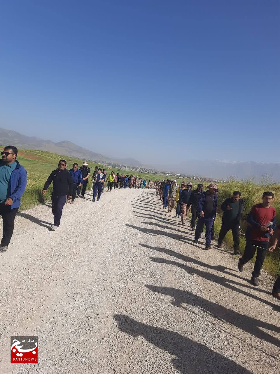 کوهپیمایی فرمانده و رزمندگان تیپ ۴۸ فتح در یاسوج