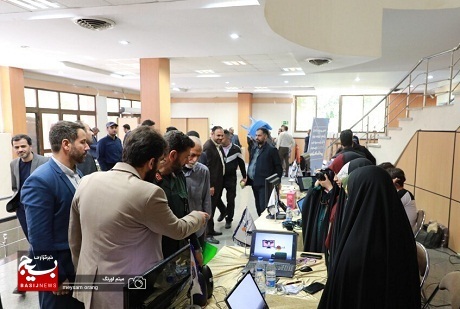 بازدید وزیر کشور از تولیدات دیجیتالی بسیج تهران بزرگ با موضوع محلات اسلامی