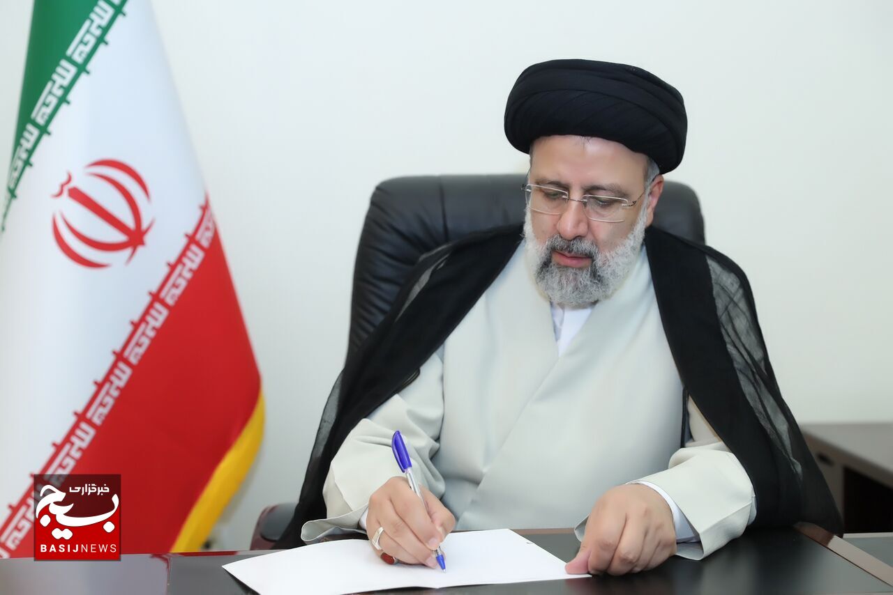 پاسداشت فردوسی تقویت هویت و خودباوری ایرانی اسلامی را به همراه دارد
