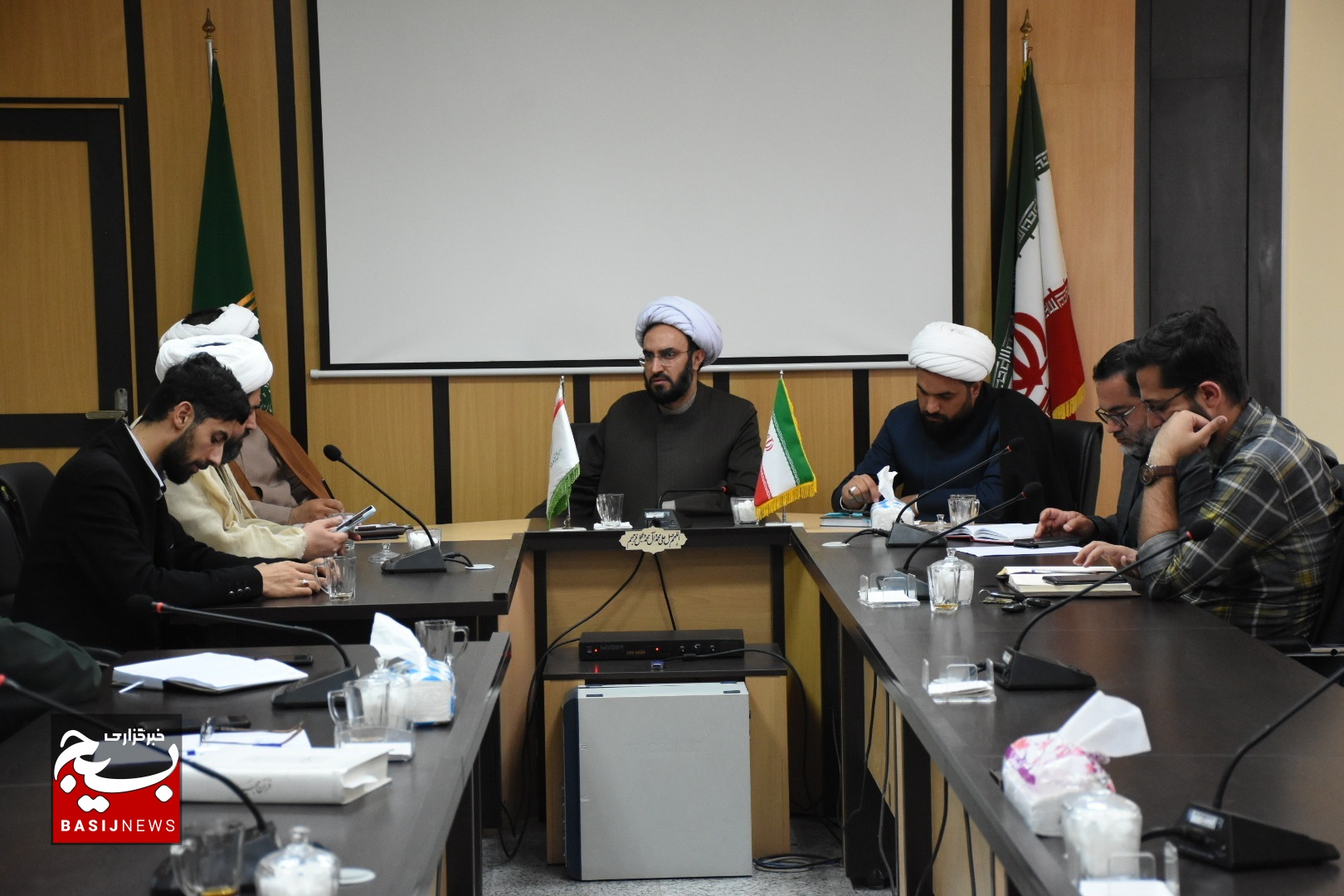 برگزاری نشست کمیته تشکل‌های مذهبی ستاد کنگره شهدای استان سمنان