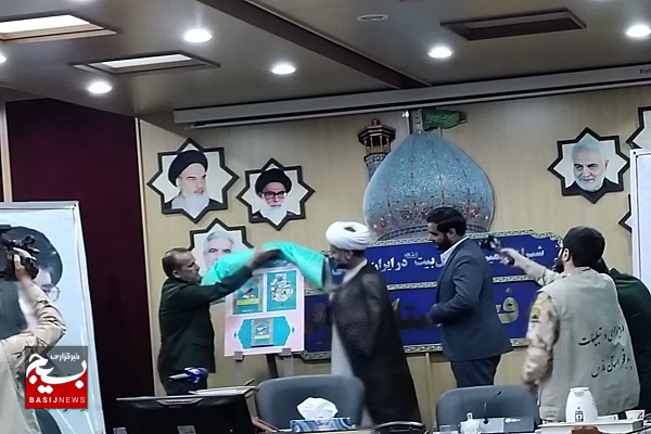 راهاندازی ۱۴ دارالقرآن بسیج در سالی که گذشت/ حمایت سپاه فجر فارس از فعالیتهای قرآنی راهاندازی ۱۴ دارالقرآن بسیج در سالی که گذشت/ حمایت سپاه فجر فارس از فعالیتهای قرآنی