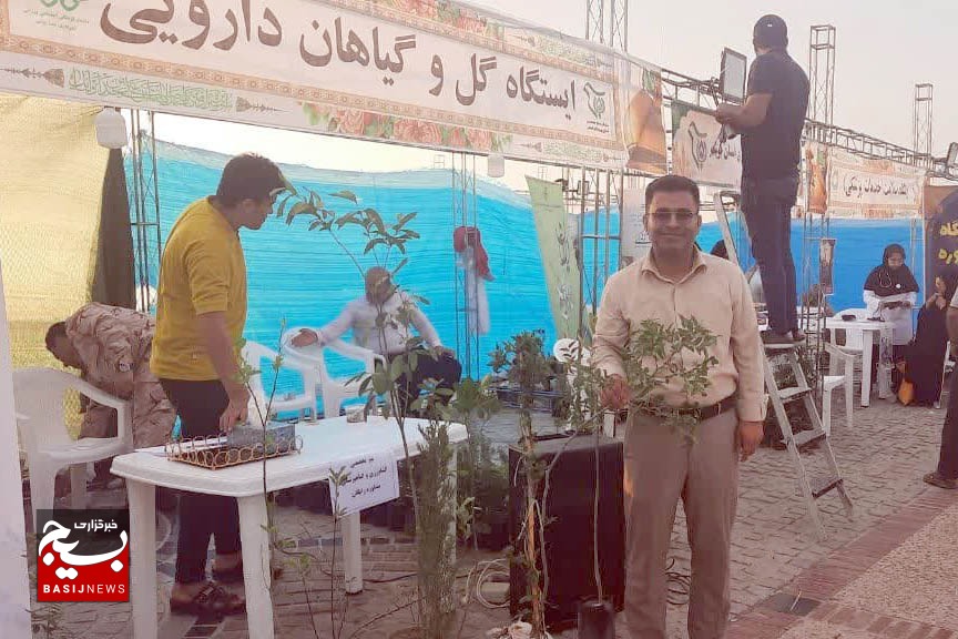 برپایی غرفه «همیار طبیعت» توسط سازمان بسیج جامعه کشاورزی استان بوشهر