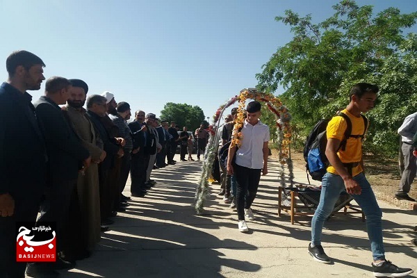 بسیجیان فارس برای تجدید میثاق با رهبری و شرکت در مراسم سالگرد امام امت راهی تهران شدند