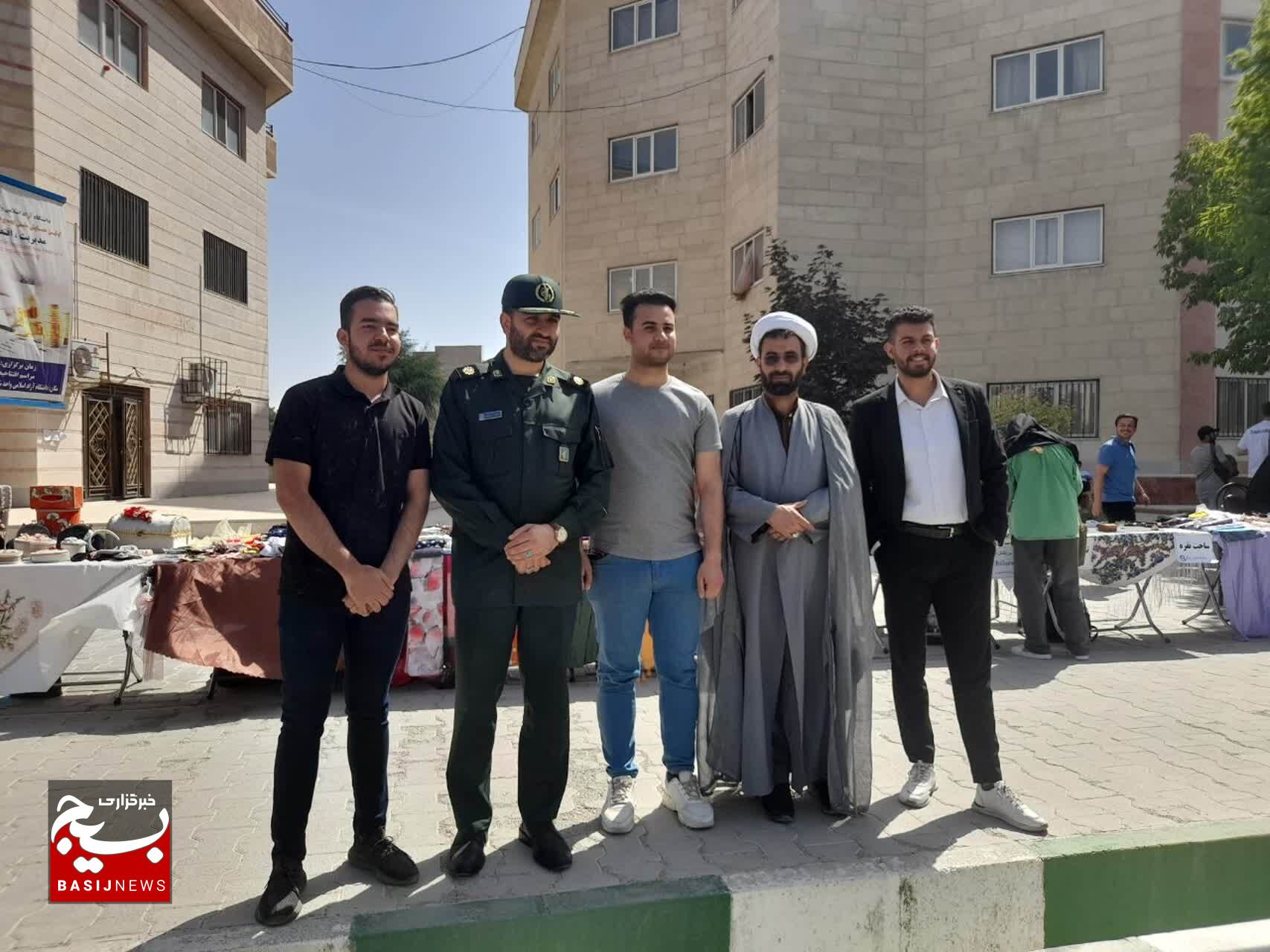 برپایی نمایشگاه عرضه محصولات اقتصاد مقاومتی گامی مؤثر در راستای رفع مشکلات اقتصادی و معیشتی
