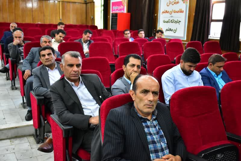 38 عنوان برنامه در کمیته فرهنگیان و دانش آموزی در حوزه‌های مختلف برای برگزاری کنگره شهدای استان پیش‌بینی شده است