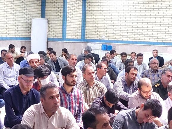 تجمع مردم آبدانان در پی اهانت به بقاع متبرکه