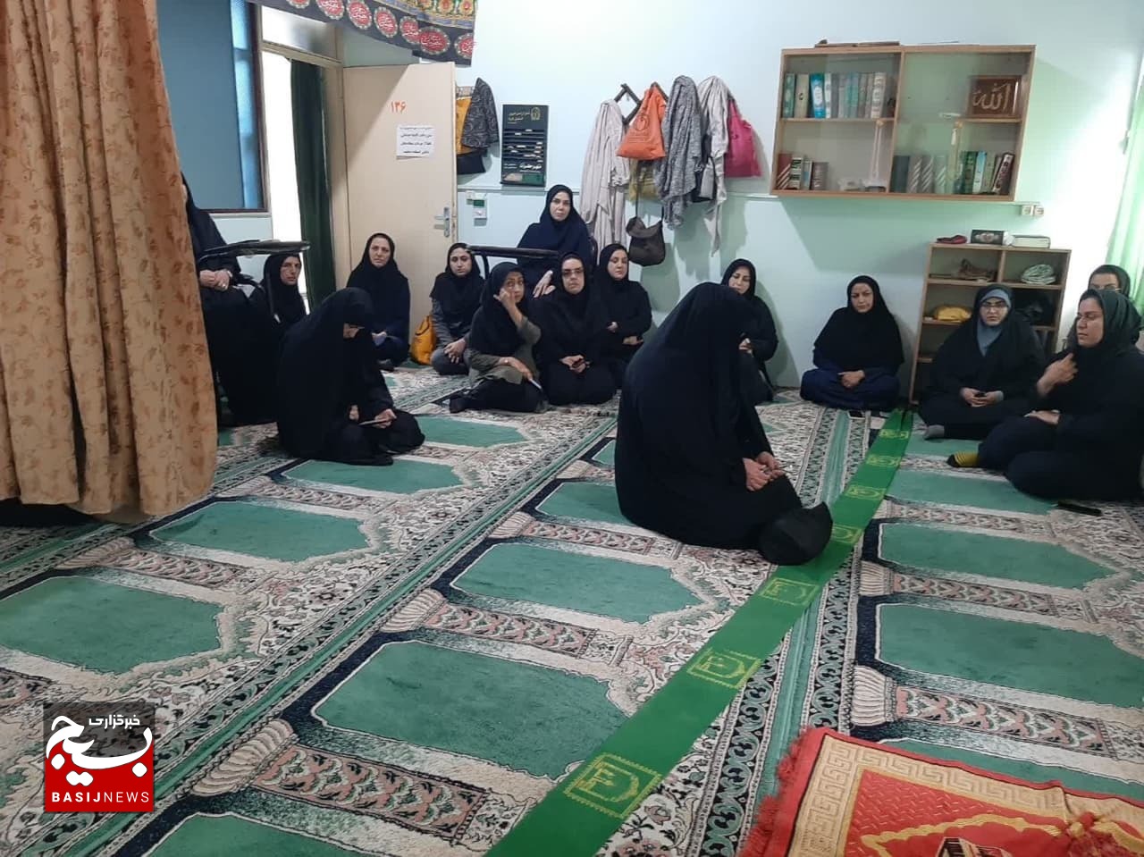 نشست جهاد تبیین در کانون شهید بهشتی بسیج جامعه پزشکی آمل
