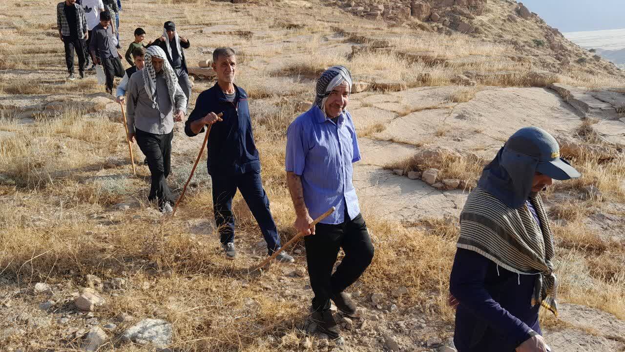 همایش کوه پیمایی وصعود به قله نادر شهرستان بهمئی به مناسبت سوم خرداد