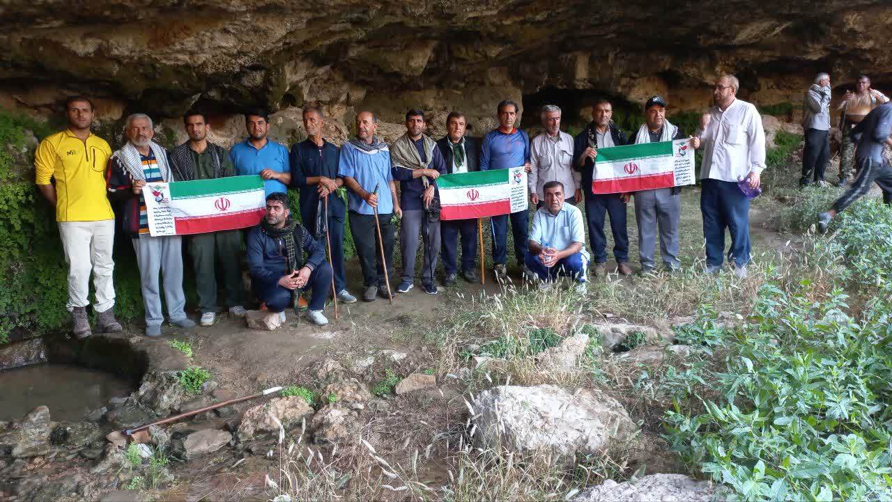 همایش کوه پیمایی وصعود به قله نادر شهرستان بهمئی به مناسبت سوم خرداد