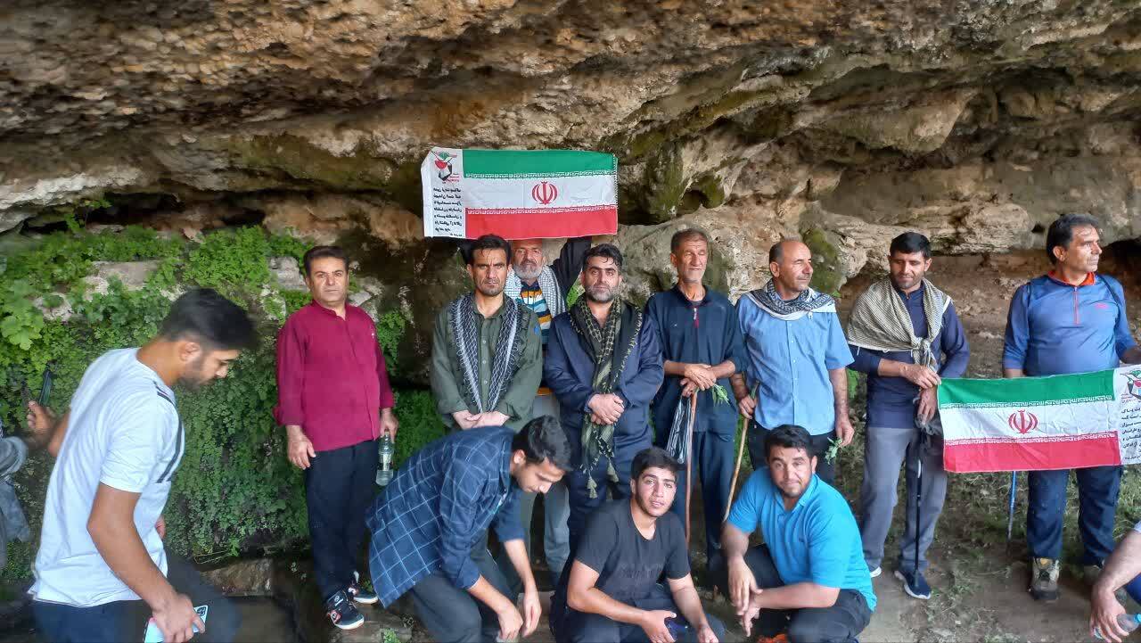 همایش کوه پیمایی وصعود به قله نادر شهرستان بهمئی به مناسبت سوم خرداد