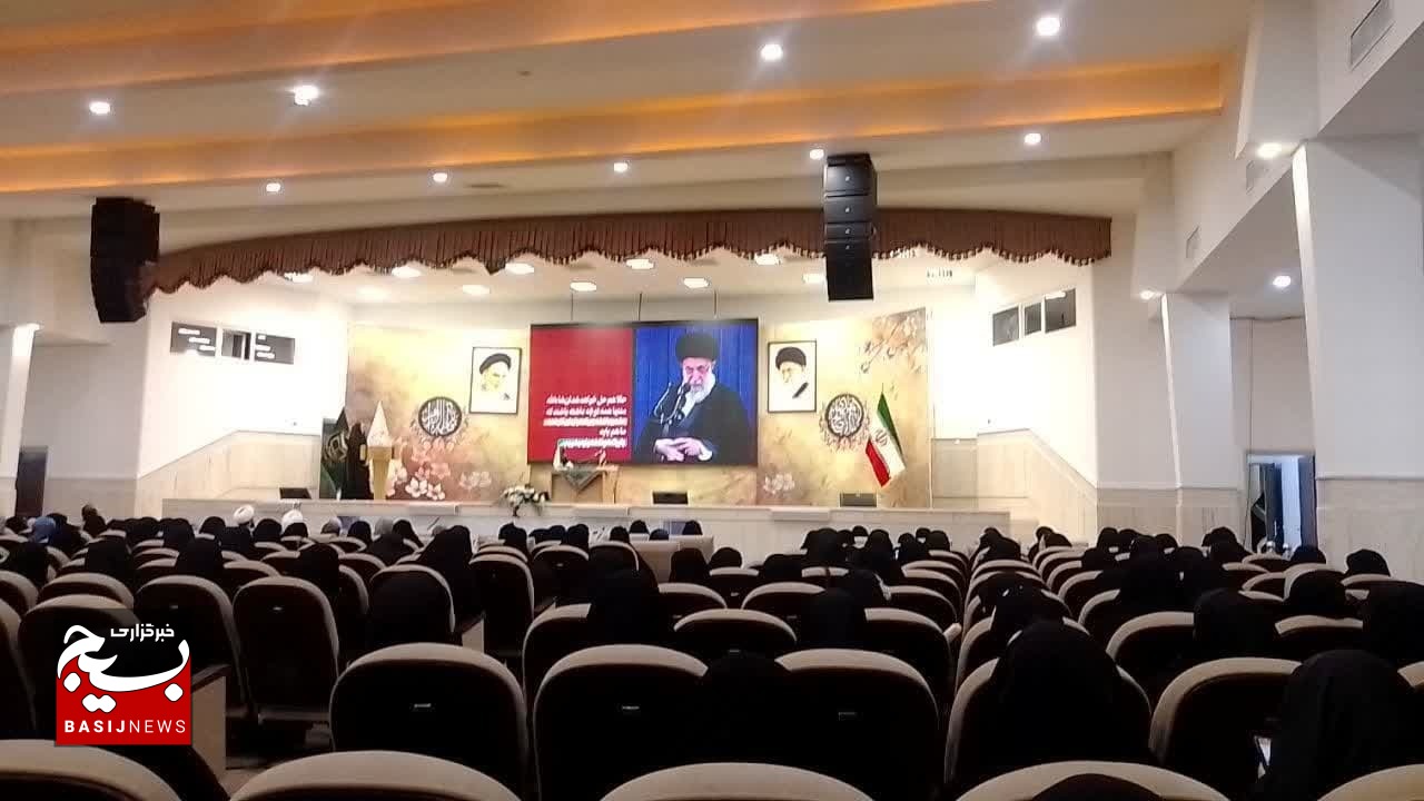 حضور شورای حوزه حضرت آسیه( س) در سومین همایش حجاب و عفاف جامعة الزهرا قم