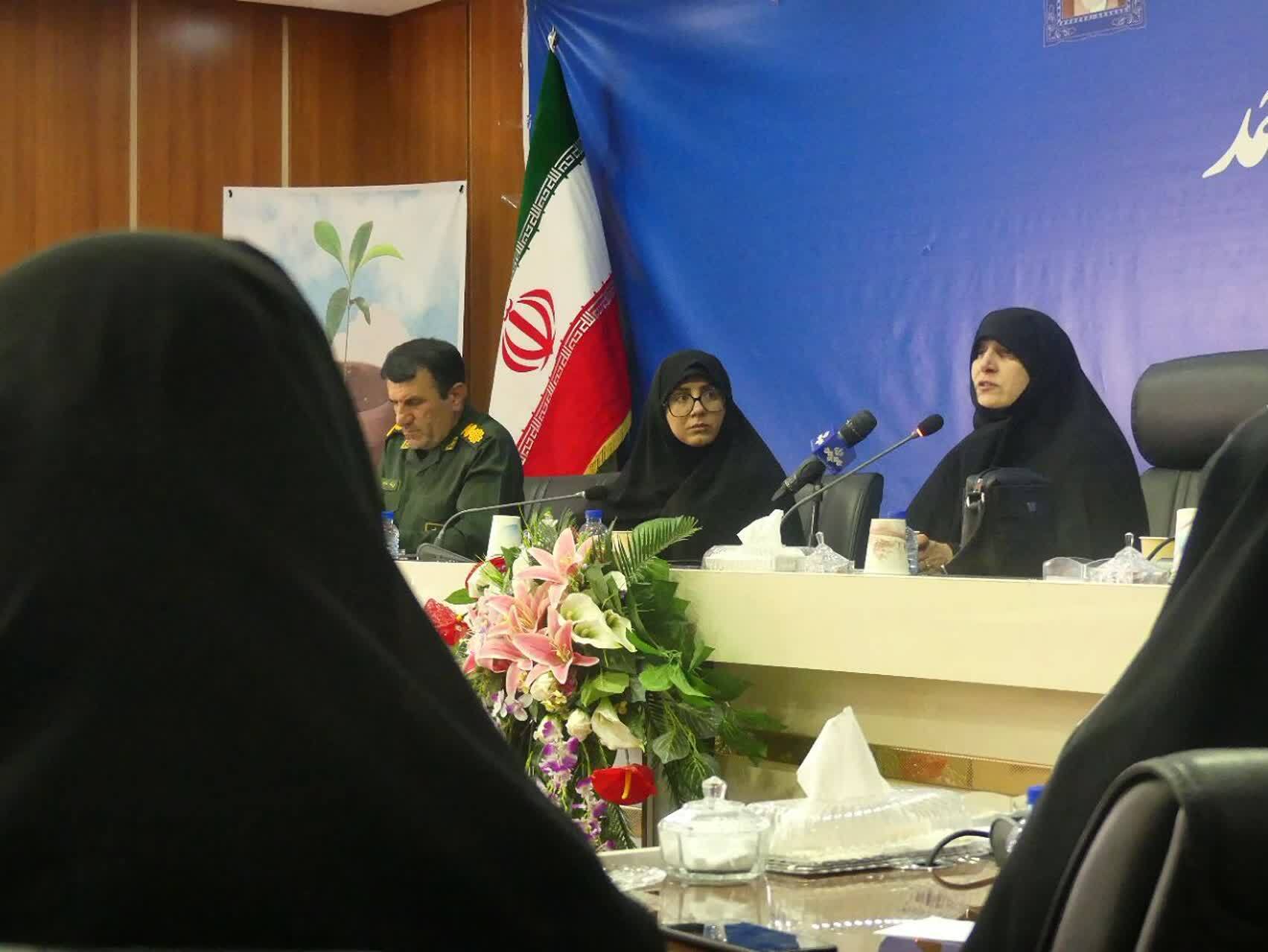 تربیت نسل تراز انقلاب اسلامی از رسالت های زنان است
