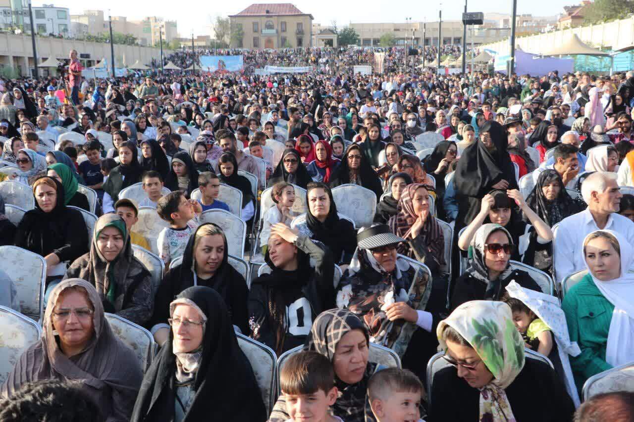 زنجان غرق در شادی و سرور همزمان با عید غدیر+ تصاویر