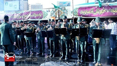 حضور گسترده مردم پایتخت در میهمانی ۱۰ کیلومتری غدیر