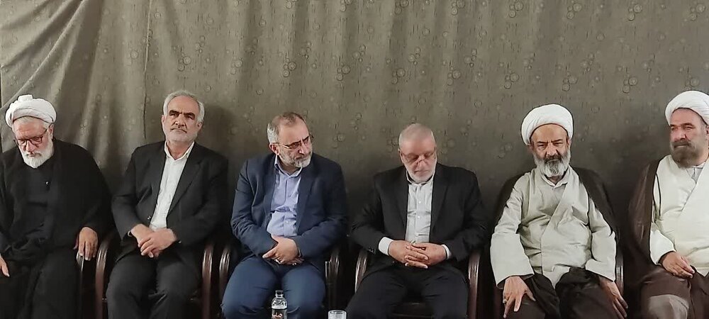 تصاویر/ مراسم بزرگداشت مرحوم حجت الاسلام والمسلمین محمدرضا آشتیانی در اراک