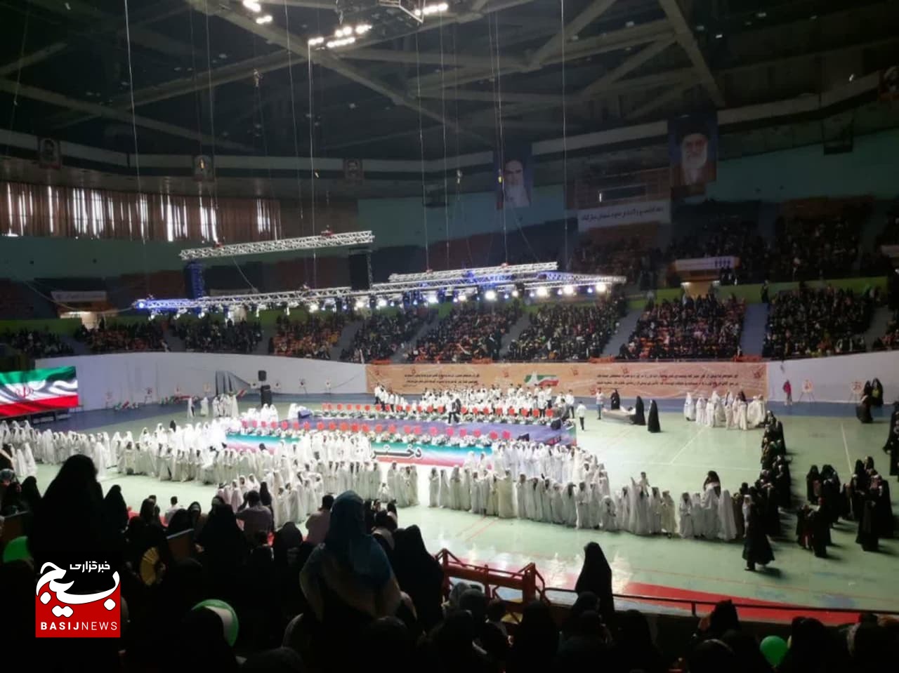 روایت یکی از بسیجیان قم از اجتماع بزرگ عفاف و حجاب در ورزشگاه آزادی