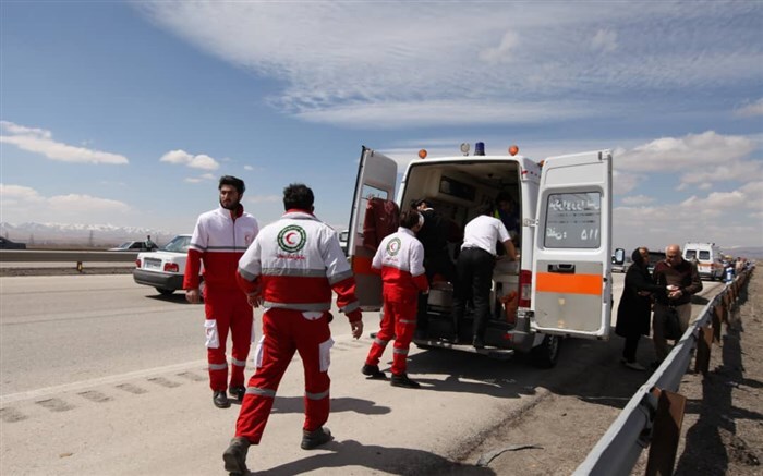 واژگونی پراید در جاده زنجان - دندی ۵ نفر را مصدوم کرد