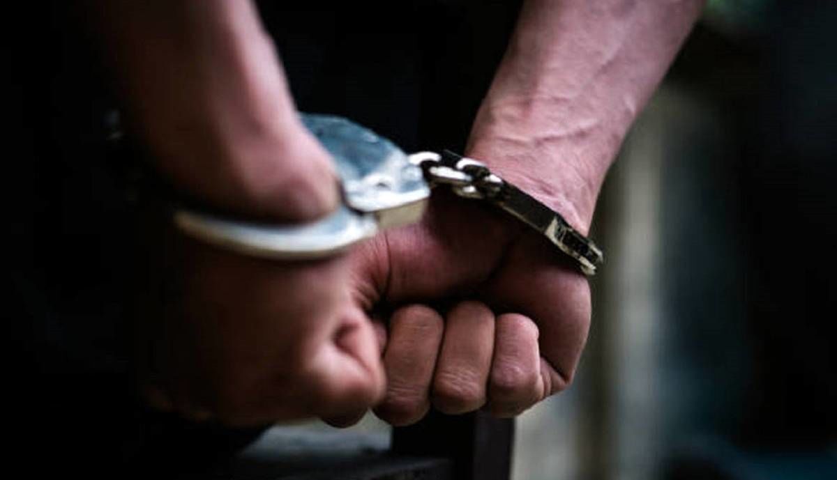 دستگیری ۲ نفر از کارکنان نهاد‌های عمومی در شاهرود به جرم فساد اداری