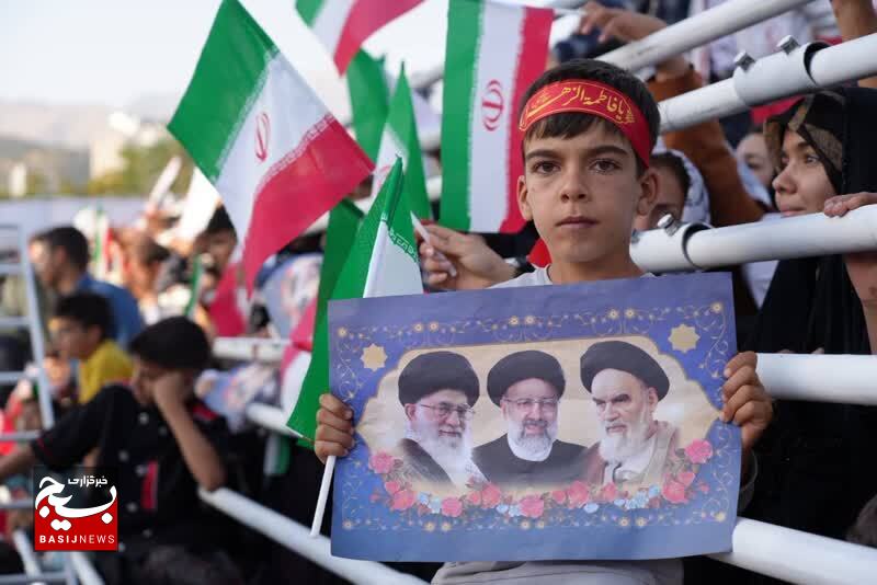 استقبال باشکوه یاسوجی ها از رئیس جمهور در ورزشگاه تختی