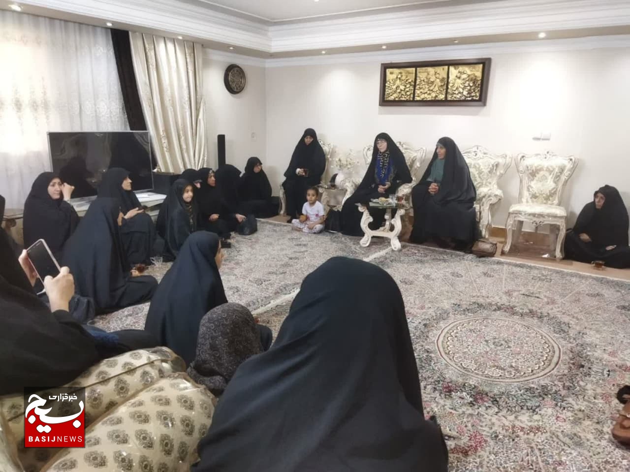 بررسی جایگاه زنان در ایران و جوامع غربی باحضور بانوی تازه مسلمان شده آلمانی