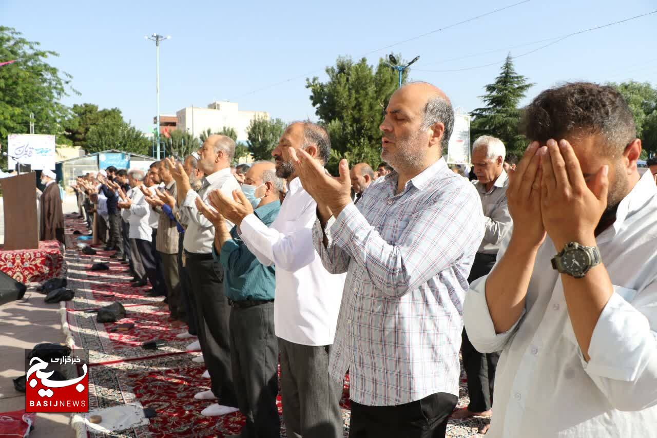 نماز عید سعید قربان در مهرشهر اقامه شد