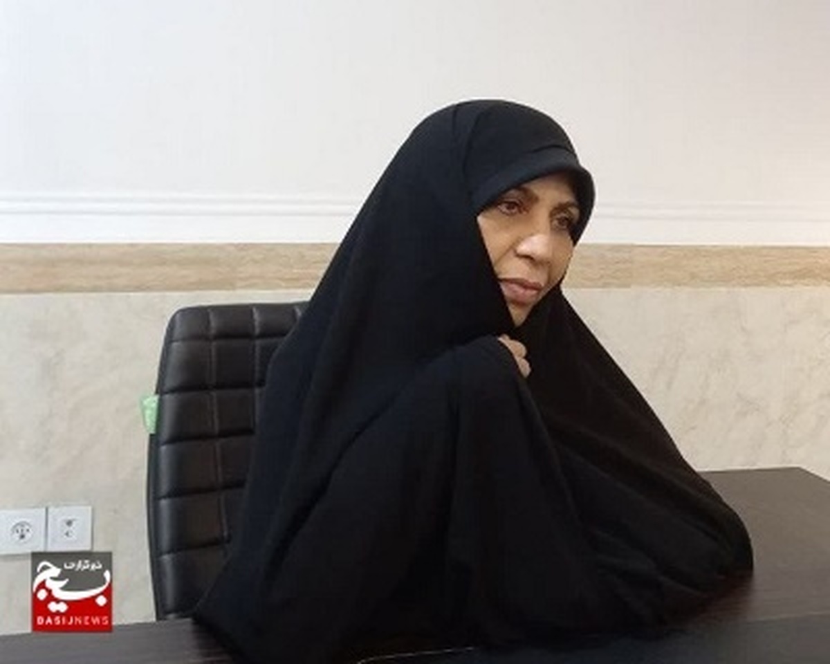 مسئول بسیج جامعه زنان سپاه امام سجاد ‌(ع) هرمزگان:
زنان به تأسی از حضرت زینب(س) بزرگ‌ترین آمر به معروف و ناهی از منکر باشند