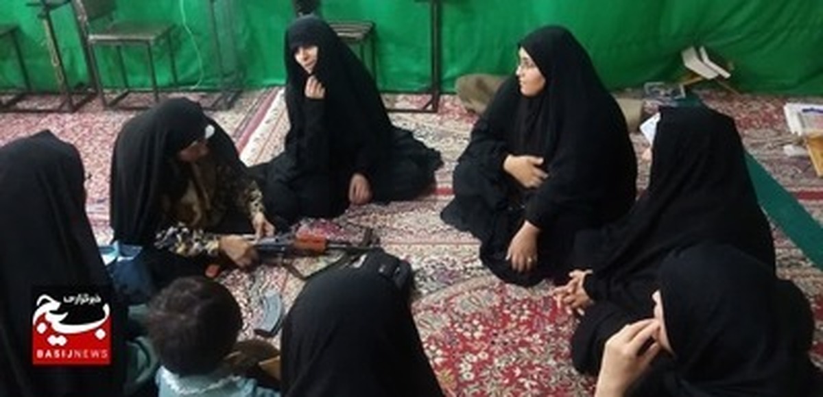 با حضور 50 نفر از بسیجیان:
جلسات آموزش عمومی مقدماتی حوزه مقاومت بسیج بنت الهدی برگزار شد