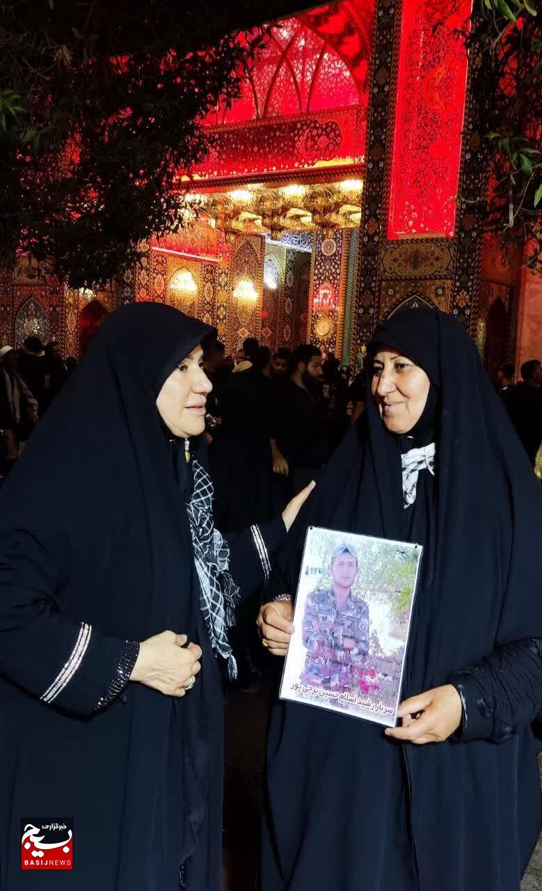 پیادهروی کربلا گستردهترین مراسم عزاداری و اجتماع مذهبی جهان است پیادهروی کربلا گستردهترین مراسم عزاداری و اجتماع مذهبی جهان است