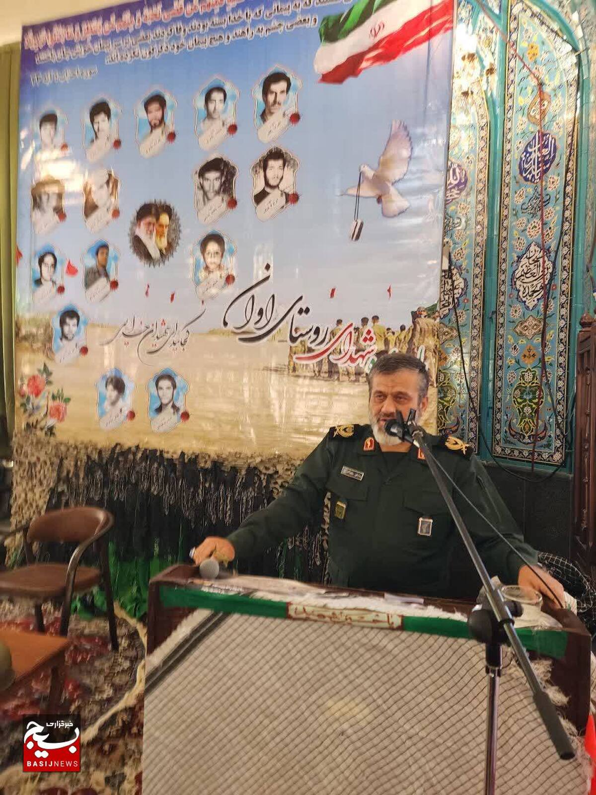 مسوولان، خود را سرباز انقلاب بدانند