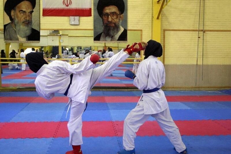 برگزاری مسابقات المپیاد قهرمانی کاراته در زنجان