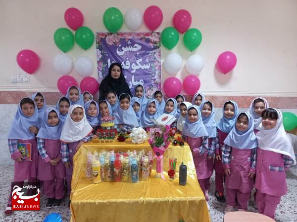 برگزاری جشن شکوفه ها و ورود کلاس اولی ها به مدارس در دلوار