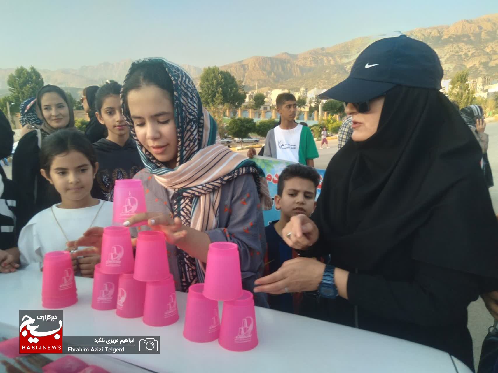 همایش پیاده روی خانوادگی به مناسبت هفته دولت در یاسوج + ( تصاویر )