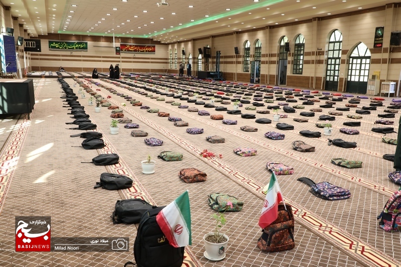توزیع 3400 بسته لوازم‌التحریر و کیف مدرسه بین دانش‌آموزان نیازمند