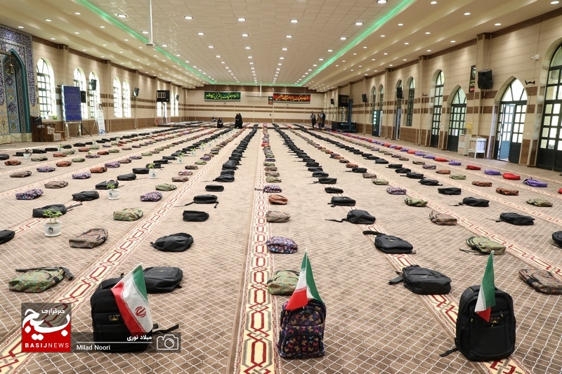 توزیع 3400 بسته لوازم‌التحریر و کیف مدرسه بین دانش‌آموزان نیازمند