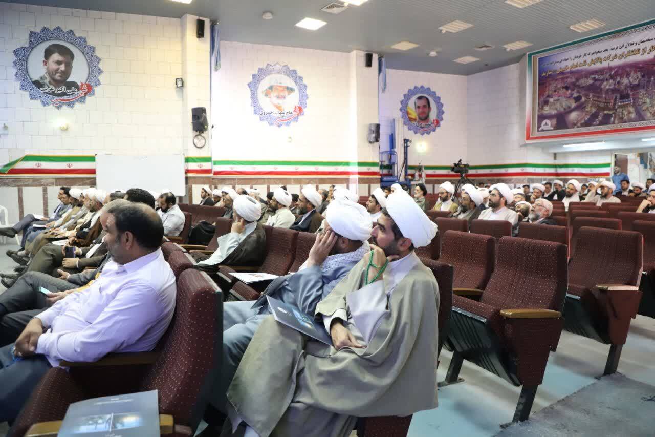 بازدید جمعی از طلاب و روحانیون استان از شرکت پالایش نفت امام خمینی شازند اراک بازدید جمعی از طلاب و روحانیون استان از شرکت پالایش نفت امام خمینی شازند اراک