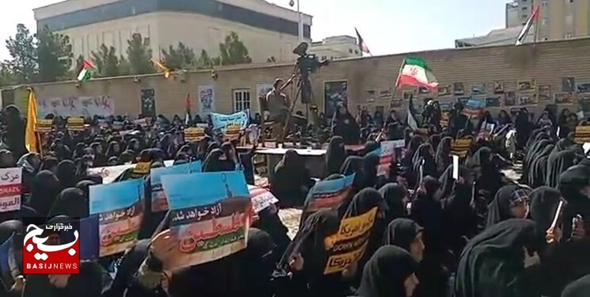 اجتماع بانوان حوزوی سراسر کشور در قم برگزار شد