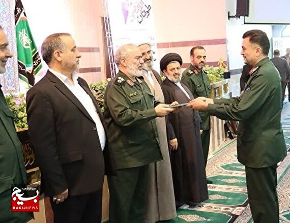 معارفه فرمانده سپاه استان سمنان با حضور جانشین سپاه