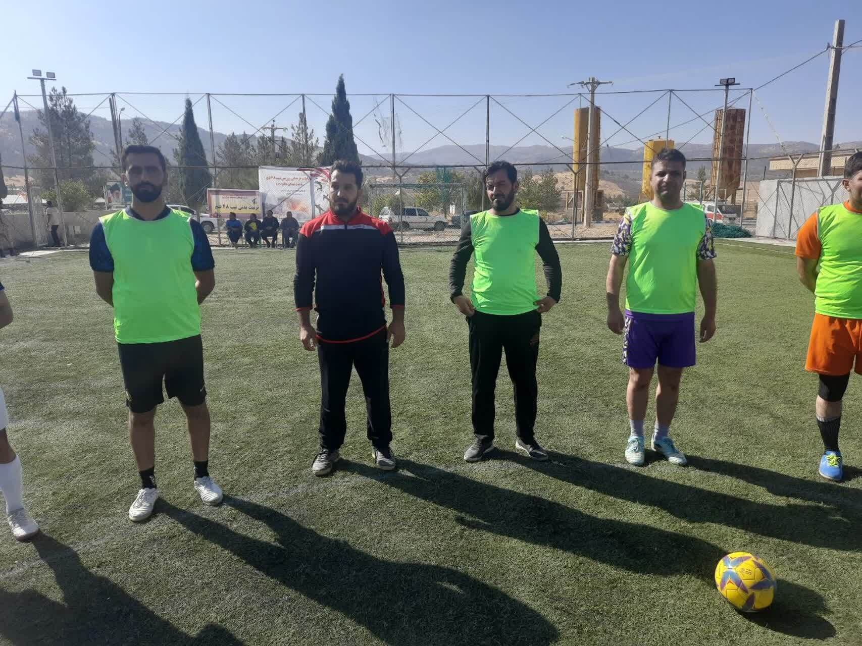افتتاحییه برگزاری مسابقات فوتسال و والیبال کارکنان و سربازان تیپ ۴۸ به مناسبت هفته تربیت بدنی