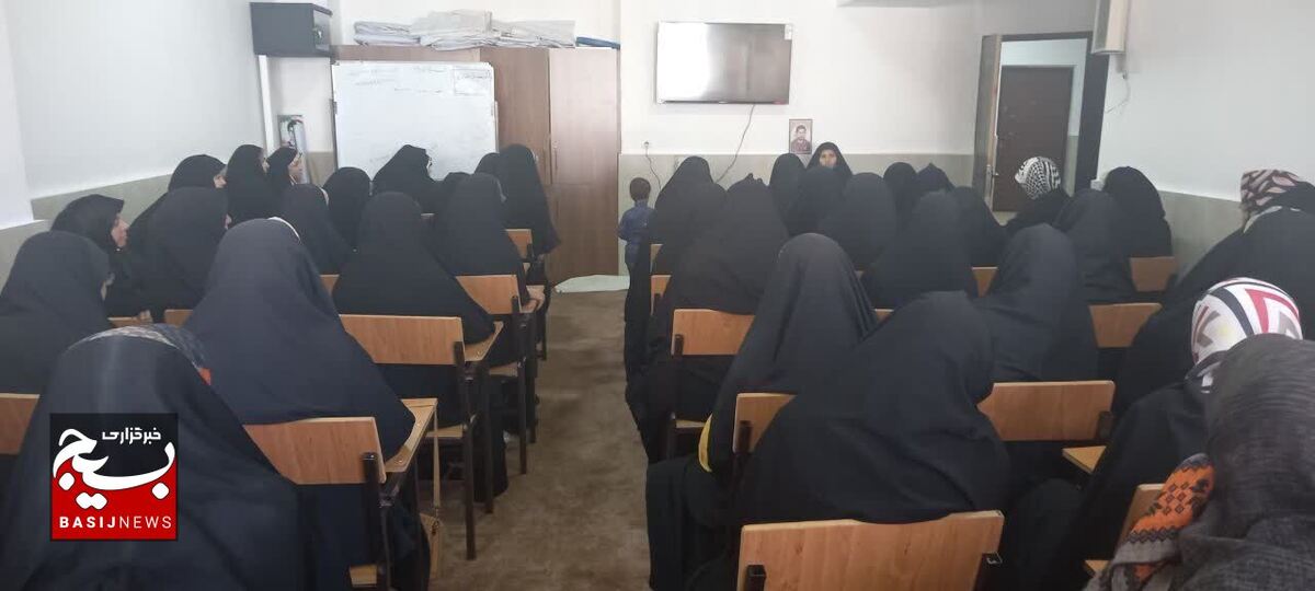  کارگاه اهمیت تغذیه سالم در سلامت ویژه همسران پاسدار برگزار شد