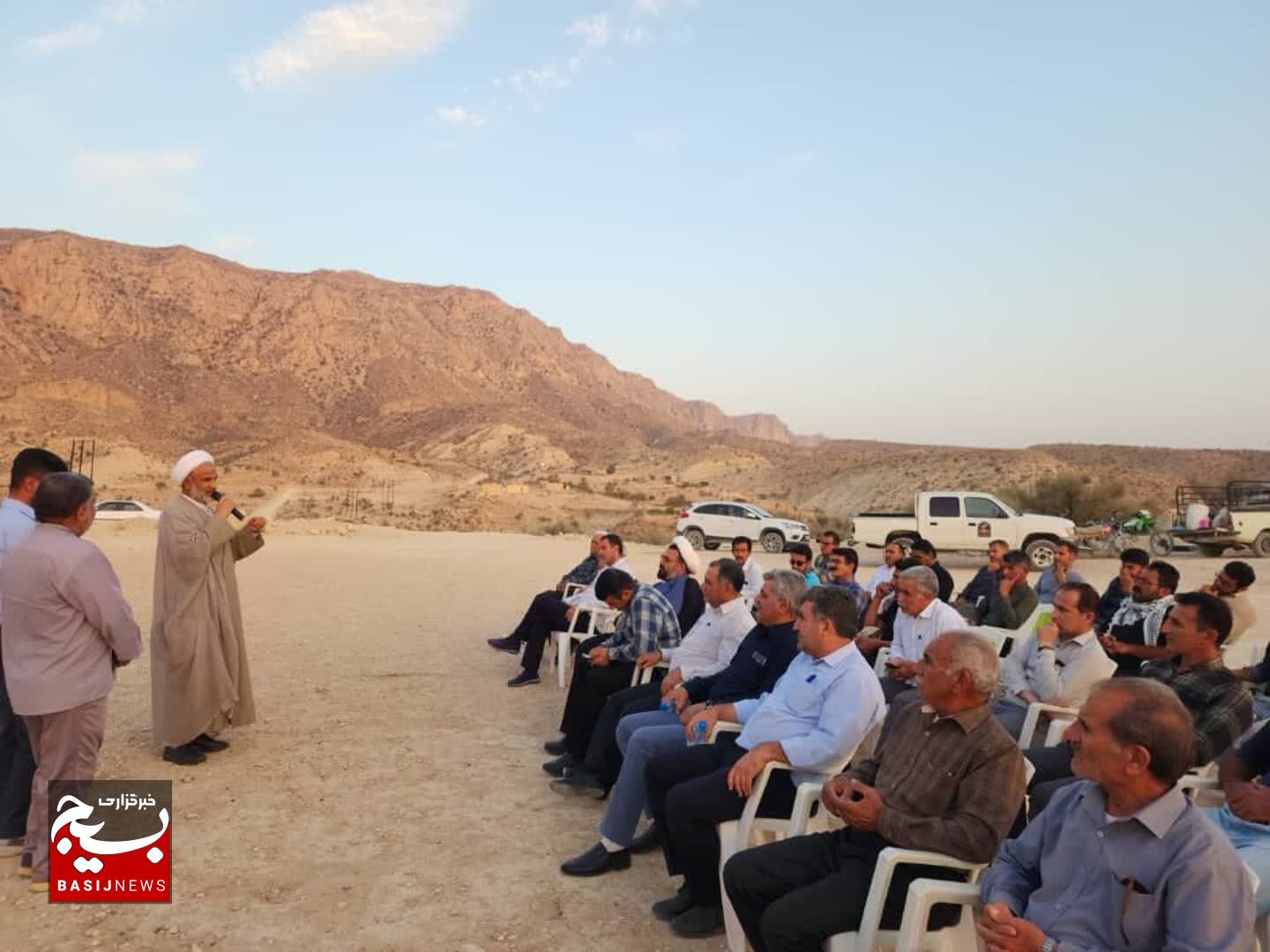 سفر امام جمعه دشتستان به روستایی محروم از توابع بخش ارم دشتستان