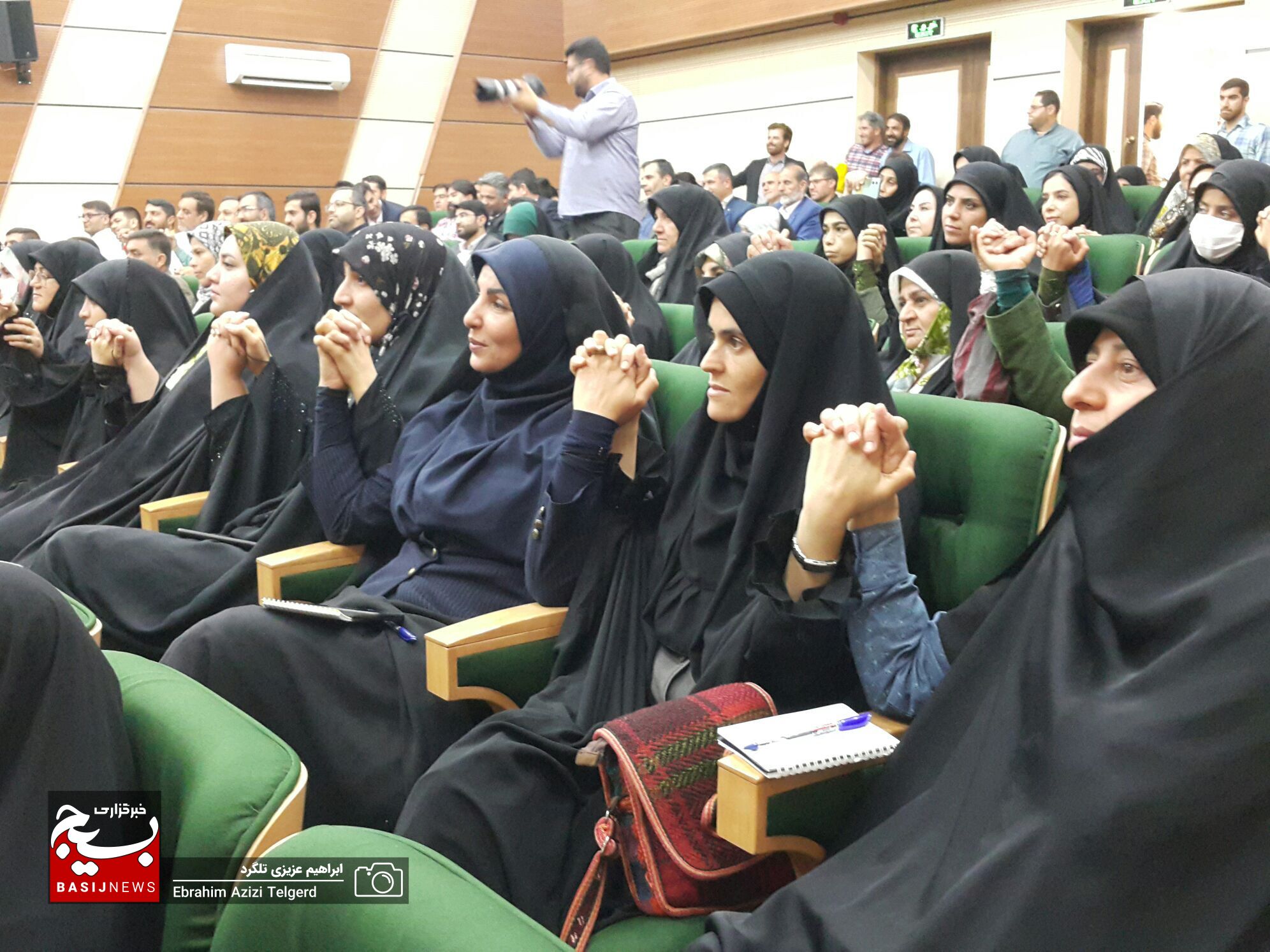 برگزیدگان فرهنگی هنری کهگیلویه و بویراحمد تجلیل شدند