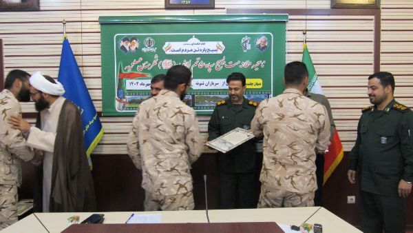 سربازان زینت نظام هستند/ مراسم گرامیداشت روز سرباز در سپاه ناحیه عسلویه برگزارشد