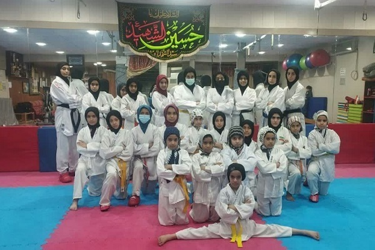 برگزاری مسابقات ورزشی با حضور خواهران بسیجی حوزه نرجس خاتون(س)