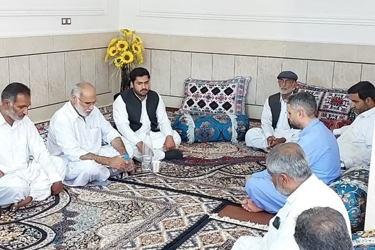دیدار با خانواده شهید حاج حسین شه بخش