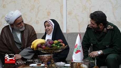 دیدار با خانواده شهید مدافع امنیت بسیجی پوریا احمدی