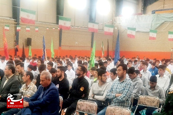مقاومت کلیدواژه پیروزی بر دشمن است