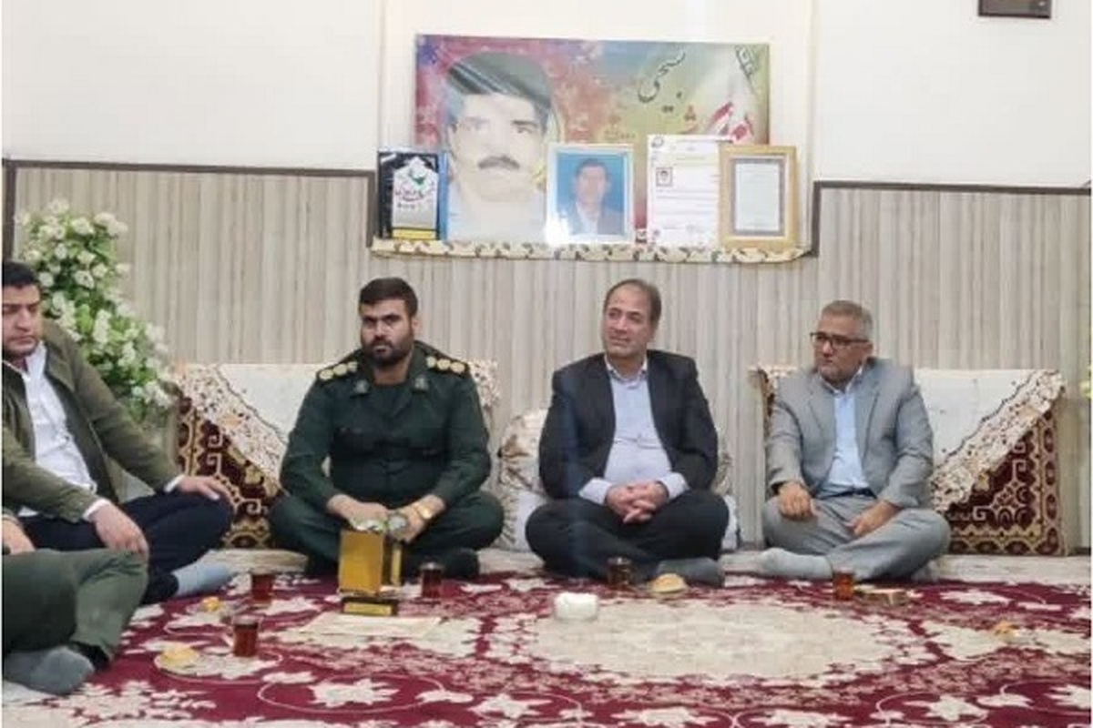 دیدار مدیر سازمان بسیج ادارات با خانواده شهید مسلم کیخا