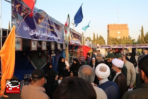 انقلاب و جمهوری اسلامی، هدف اصلی دشمن با تجمع همه ابرقدرتهای جهان در دفاع مقدس بود/ وجود الگو برای همه در فرهنگ دفاع مقدس انقلاب و جمهوری اسلامی، هدف اصلی دشمن با تجمع همه ابرقدرتهای جهان در دفاع مقدس بود/ وجود الگو برای همه در فرهنگ دفاع مقدس