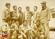 دامادی با لباس سبز پاسداری