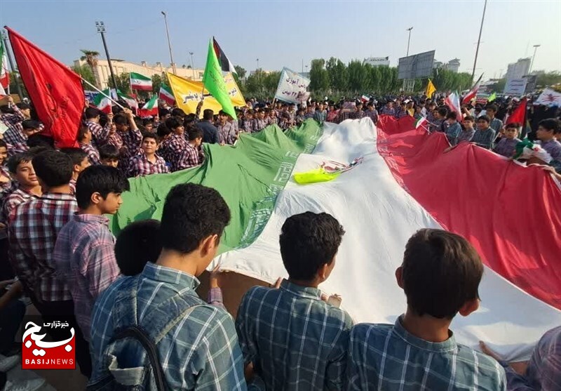 طنین ‌فریاد مرگ بر آمریکا از کنار خلیج‌ فارس/‌‌ بوشهری‌ها بار دیگر جنایات اسرائیل را محکوم کردند